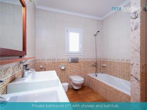 Koupelna v ubytování Villa Bella by HMR Holidays