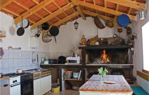 Galeriebild der Unterkunft Nice Home In Drvenik Mali With Kitchen in Velike Kuknjare