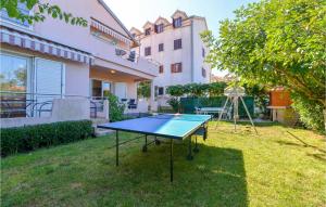 Stolný tenis v ubytovaní Apartment Zadar Bonifacija Perovica alebo v jeho okolí