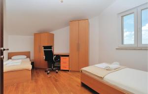 Posteľ alebo postele v izbe v ubytovaní Holiday Home Pridraga With Outdoor Swimming Pool 183