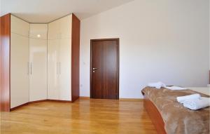 Posteľ alebo postele v izbe v ubytovaní Holiday Home Pridraga With Outdoor Swimming Pool 183