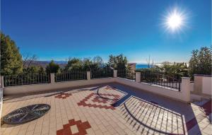 Balkon lub taras w obiekcie Nice Apartment In Volosko With Kitchen