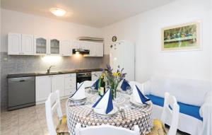 Fotografie z fotogalerie ubytování Cozy Home In Lukovo Sugarje With Wifi v destinaci Barić Draga