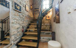 Fotografie z fotogalerie ubytování Two-Bedroom Holiday Home In Benkovac v destinaci Benkovac