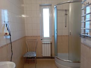 Kylpyhuone majoituspaikassa Любисток
