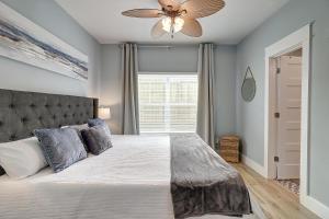 Gallery image of Aqua Meridian MER12 in Port Aransas