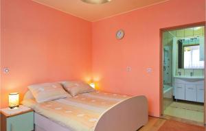 Fotografia z galérie ubytovania Lovely Apartment In Valtursko Polje With Wifi v destinácii Pula