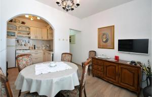 Kuchyň nebo kuchyňský kout v ubytování Apartment Stara Riva L-531