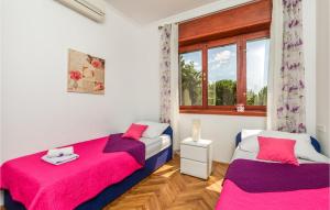 Posteľ alebo postele v izbe v ubytovaní Nice Home In Opatija With Kitchen