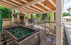 Balkón nebo terasa v ubytování Gorgeous Home In Medulin With Kitchen