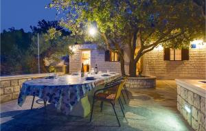 Patio nebo venkovní prostory v ubytování Holiday Home Pucisca 15
