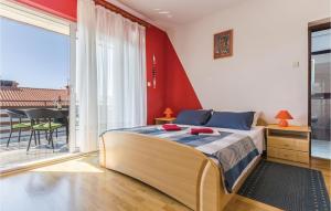 Imagen de la galería de Awesome Apartment In Novigrad With 2 Bedrooms And Wifi, en Novigrad Istria
