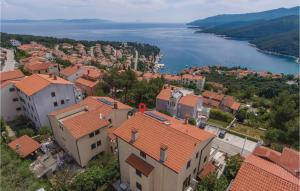 Cozy Apartment In Rabac With Kitchen sett ovenfra