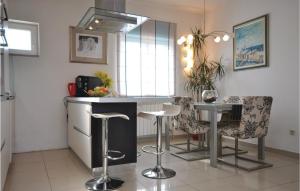 Kuchyň nebo kuchyňský kout v ubytování Apartment Supetar Ive Vojnovica