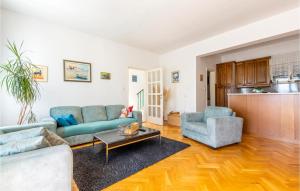 Posedenie v ubytovaní Holiday Home Podstrana 5