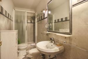 Kúpeľňa v ubytovaní 2 bedroom apartment with terrace