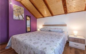 Posteľ alebo postele v izbe v ubytovaní 3 Bedroom Stunning Apartment In Skradin