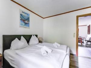 Fotografie z fotogalerie ubytování Holiday home with balcony v destinaci Bruck an der Großglocknerstraße