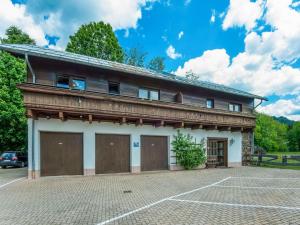 Fotografie z fotogalerie ubytování Holiday home with balcony v destinaci Bruck an der Großglocknerstraße + 32 fotografií