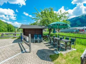 Fotografie z fotogalerie ubytování Holiday home with balcony v destinaci Bruck an der Großglocknerstraße