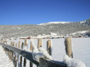 Peisaj natural din apropierea acestui chalet