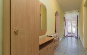 Fotografia z galérie ubytovania Three-Bedroom Holiday Home In Buje v destinácii Buje