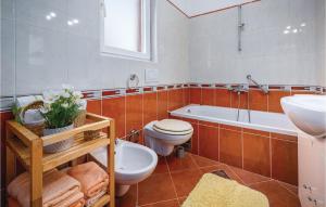 Fotografie z fotogalerie ubytování Holiday Home Breg V v destinaci Raša