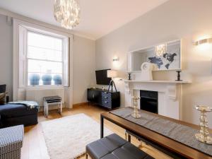 Pass the Keys Lovely 2-bedroom flat in Pimlico w outdoor patio