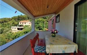 Gallery image of Awesome Home In Smokvica With Wifi in Smokvica