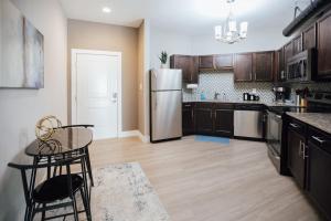 Η κουζίνα ή μικρή κουζίνα στο The Sanctuary Company Johnson City