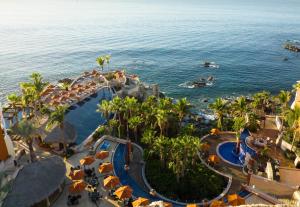 A bird's-eye view of Sirena del Mar by Vacation Club Rentals