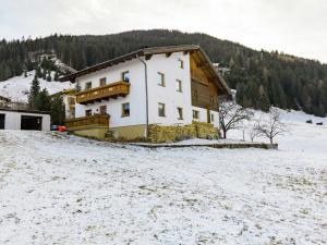 Apartment in See near Ski Slopes talvel