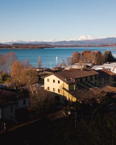 Foto da galeria de Hotel Ristorante Vecchia Riva em Varese