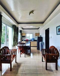 Foto da galeria de Marlene's Hilltop Villa em Cebu