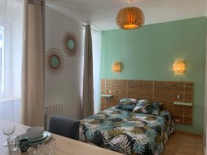 Postel nebo postele na pokoji v ubytování le chemin des pouzes + 56 fotografií