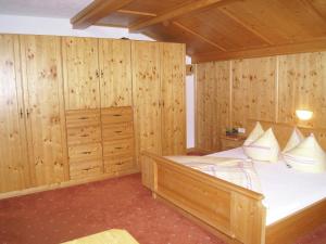 Postel nebo postele na pokoji v ubytování Apartment Zell am Ziller near Ski Arena