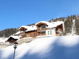 Zdjęcie z galerii obiektu Apartment in the ski area w Saalbach Hinterglemm