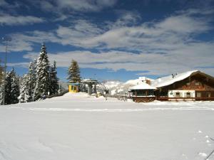 Zdjęcie z galerii obiektu Holiday home in Salzburg Lungau near the ski slope w mieście Sankt Margarethen im Lungau