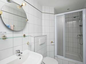 Kúpeľňa v ubytovaní Apartment in Längenfeld near Ski Slopes