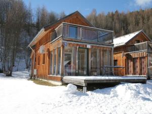 Chalet Stadl an der Mur near Ski Slopes v zime