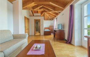 Fotografia z galérie ubytovania Holiday Home Skelin Ii v destinácii Drinovci