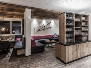 Istumisnurk majutusasutuses Luxury Chalet Gaschurn near Ski Lift