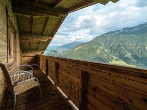 Gallery image of Chalet in Koenigsleiten near ski area with sauna in Königsleiten