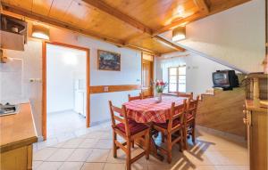 Kuchnia lub aneks kuchenny w obiekcie Holiday Home Damijanici Vi