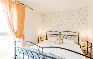 Postel nebo postele na pokoji v ubytování Holiday Home Valbandon I
