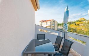 Balkón nebo terasa v ubytování 1 Bedroom Cozy Apartment In Vidalici