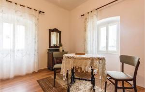 Fotografie z fotogalerie ubytování Two-Bedroom Apartment In Banjole v destinaci Banjole