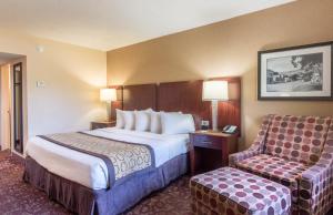 Letto o letti in una camera di Hotel Moab Downtown