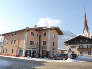 Budynek, w którym mieści się apartament