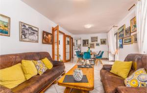 Fotografia z galérie ubytovania Beautiful Home In Veli Losinj With 4 Bedrooms And Wifi vo Veli Lošinj
